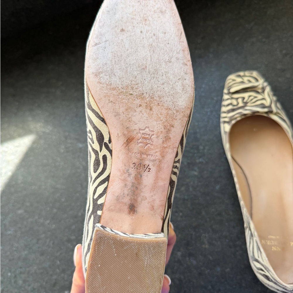 ANN MASHBURN Zebra-Pattern Square-Toe Flats in Beige and Brown - Picture 6 of 7